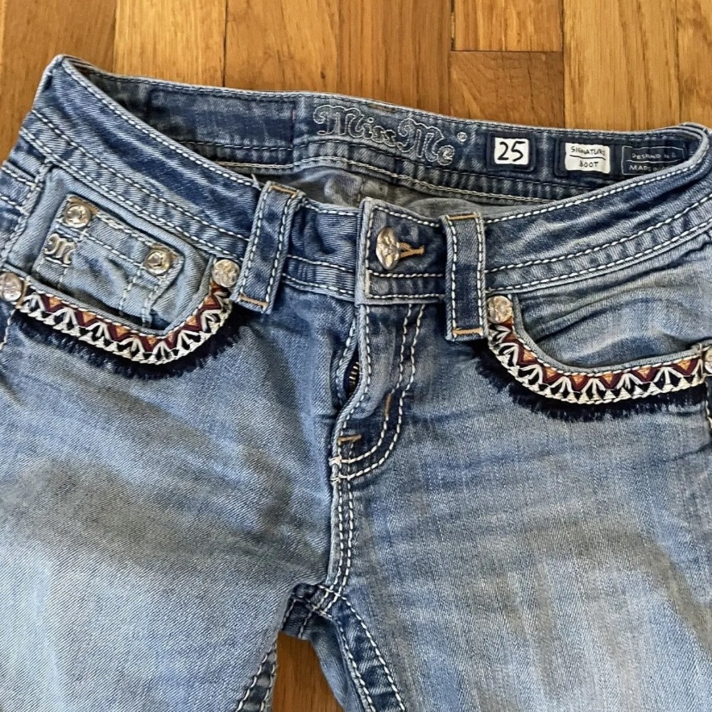Miss Me Embroidered Flare - Picture 4 of 12
